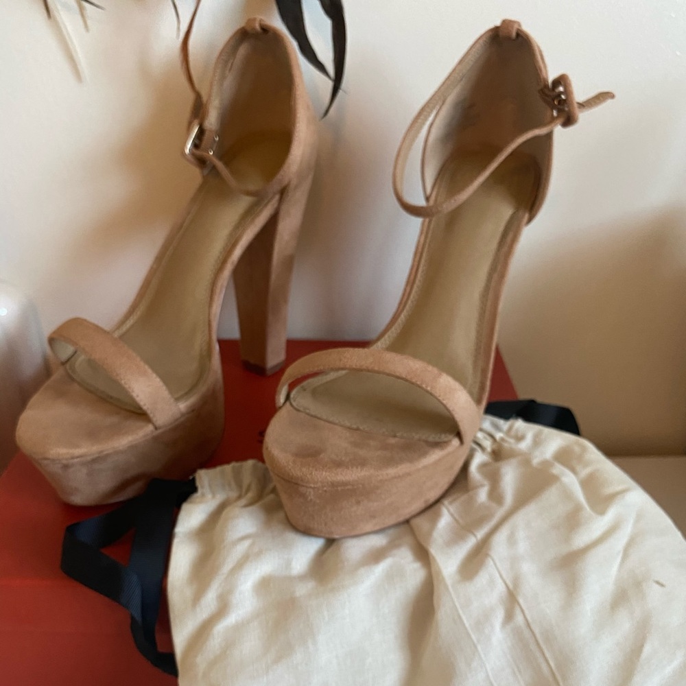 Susi Studio Tan Platform heels